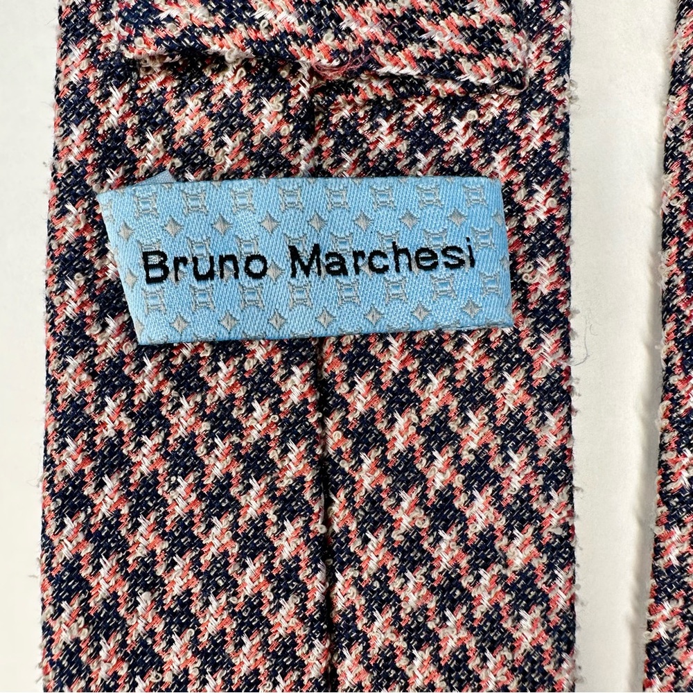 BRUNO MARCHESI Silk Cotton Textured Navy & Pink Houndstooth Classic Tie, 3” - Picture 4 of 7
